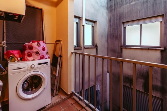 4 soverom Leilighet til leie i Santa Bàrbara - € 250 (Ref: 9530828)