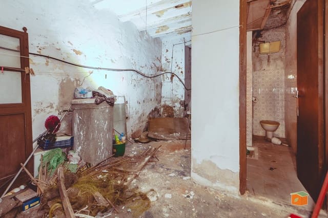 3 chambre Maison de Ville à vendre à Santa Bàrbara - 37 000 € (Ref: 9534079)