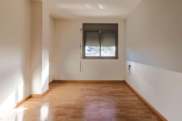 Piso de 3 habitaciones en Santa Bàrbara en venta con piscina - 85.000 € (Ref: 9586713)