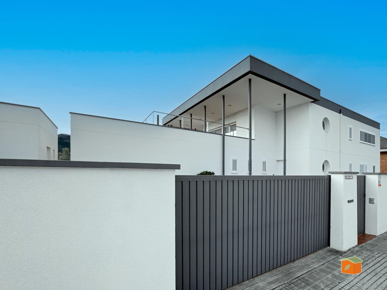 5 Zimmer Villa zu verkaufen in Amposta mit Pool Garage - 539.000 € (Ref: 9608227)