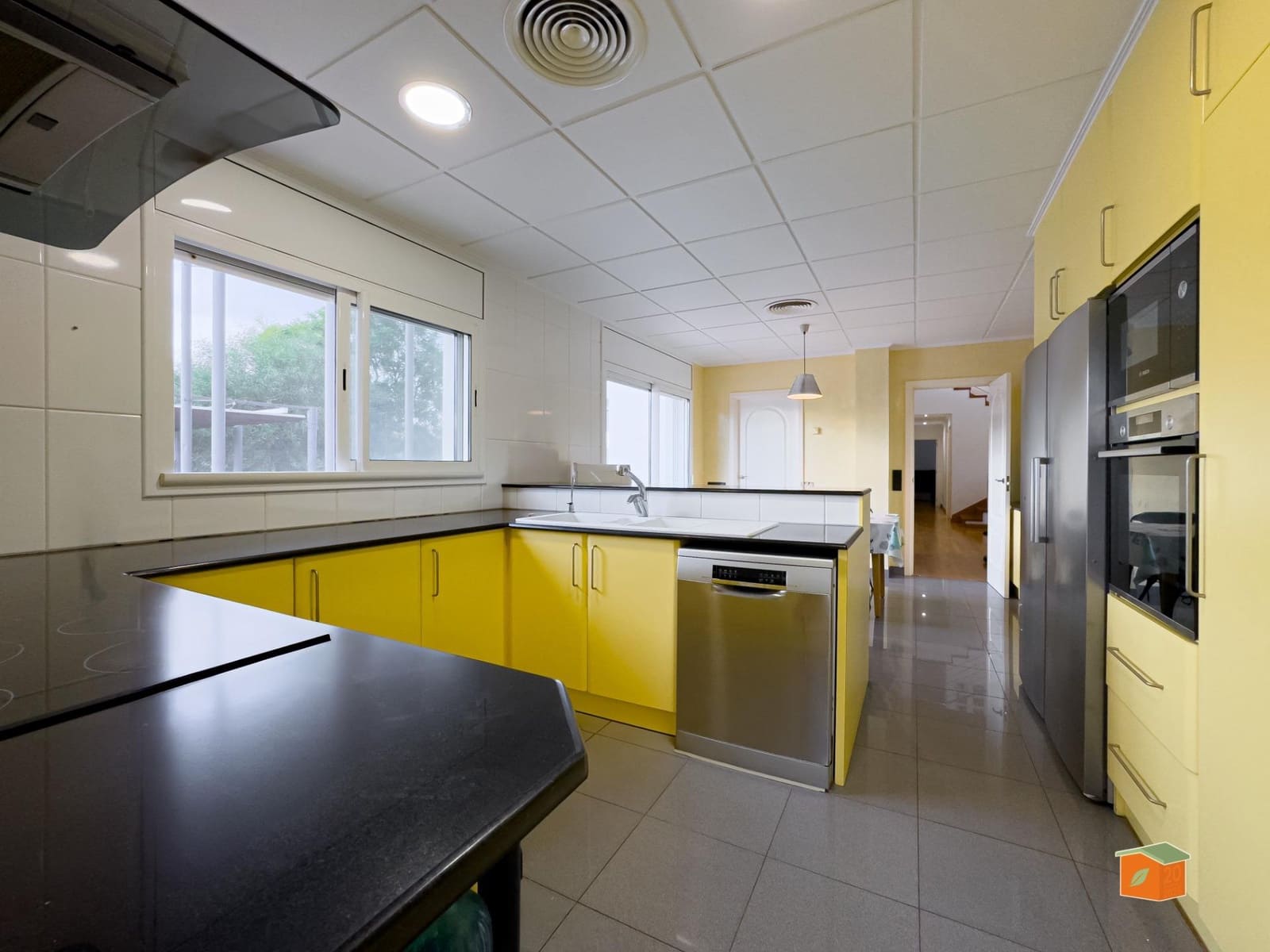 5 Zimmer Villa zu verkaufen in Amposta mit Pool Garage - 539.000 € (Ref: 9608227)