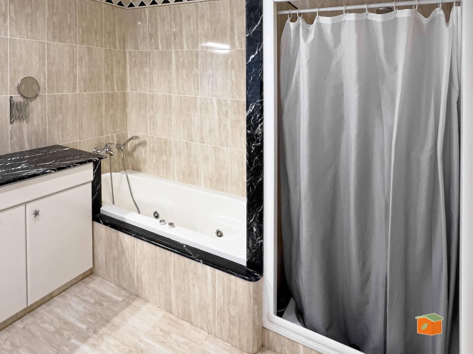 5 Zimmer Villa zu verkaufen in Amposta mit Pool Garage - 539.000 € (Ref: 9608227)