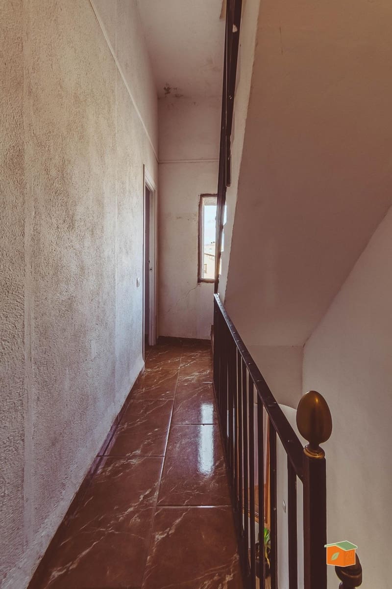 4 bedroom Apartment for sale in Tortosa - € 132,000 (Ref: 9698911)