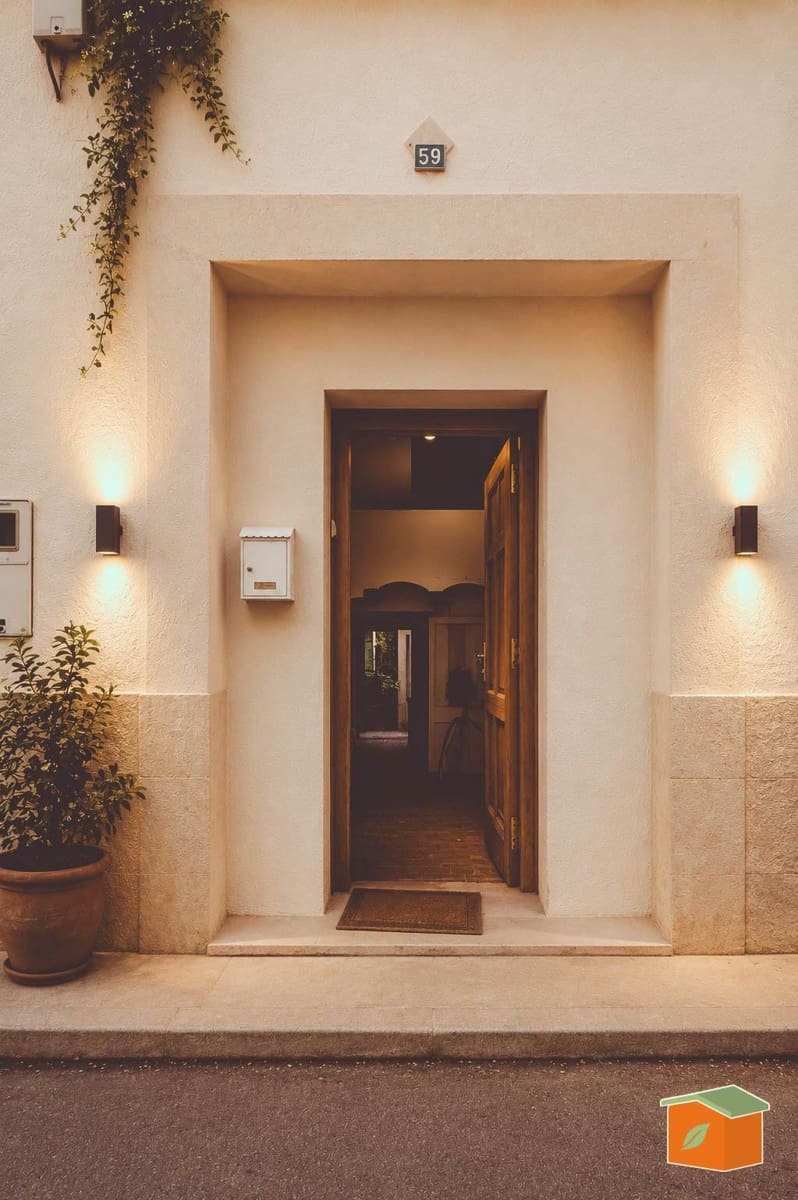 8 bedroom Townhouse for sale in Santa Barbara - € 65,000 (Ref: 9702090)