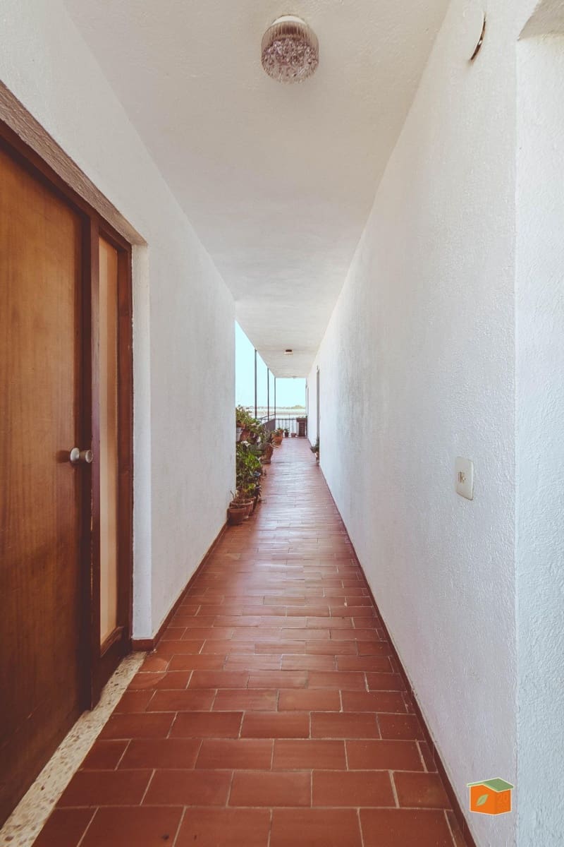 Piso de 4 habitaciones en Santa Bàrbara en venta - 85.000 € (Ref: 9804501)