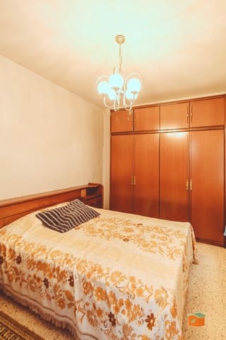 Piso de 4 habitaciones en Santa Bàrbara en venta - 85.000 € (Ref: 9804501)