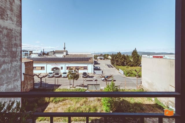 Piso de 4 habitaciones en Santa Bàrbara en venta - 85.000 € (Ref: 9804501)