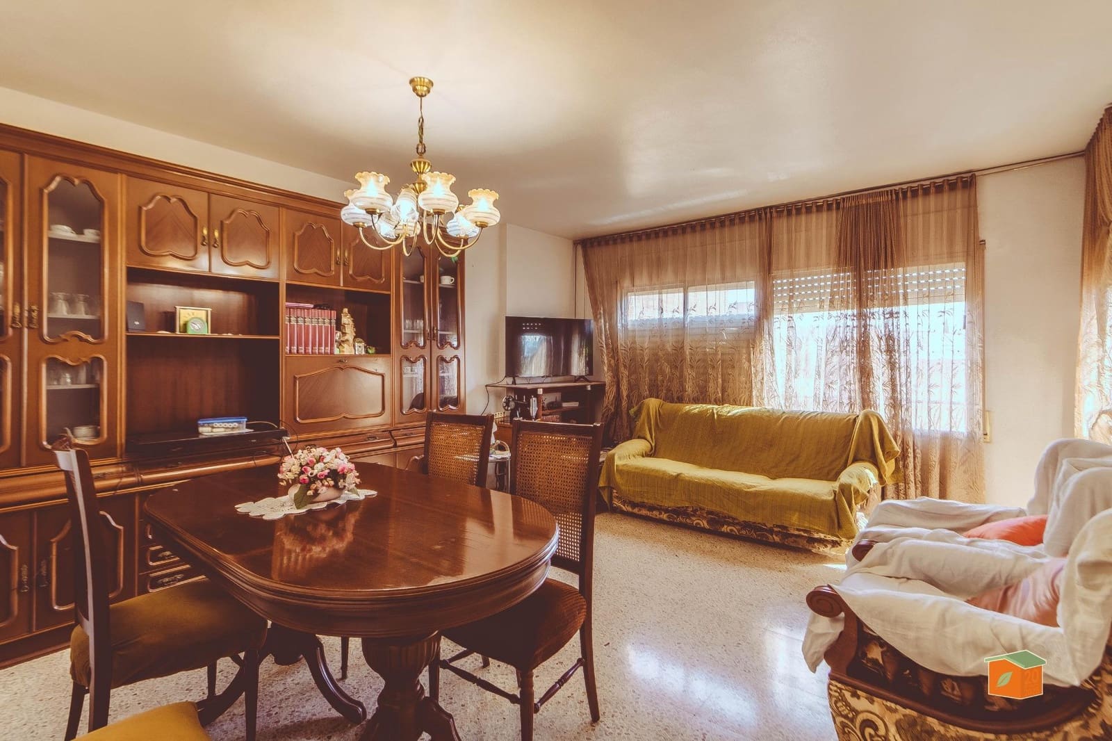 Piso de 4 habitaciones en Santa Bàrbara en venta - 85.000 € (Ref: 9804501)