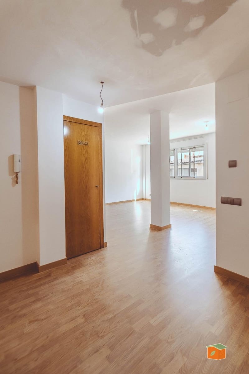 Piso de 3 habitaciones en Santa Bàrbara en venta con garaje - 108.000 € (Ref: 9806607)