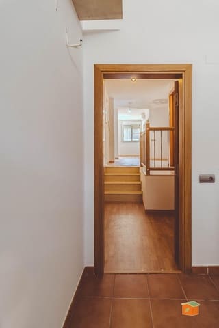 Piso de 3 habitaciones en Santa Bàrbara en venta con garaje - 108.000 € (Ref: 9806607)