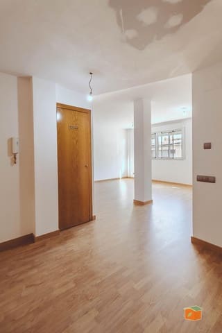 Piso de 3 habitaciones en Santa Bàrbara en venta con garaje - 108.000 € (Ref: 9806607)