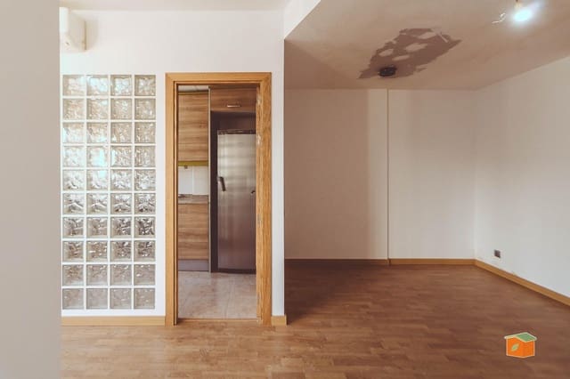 Piso de 3 habitaciones en Santa Bàrbara en venta con garaje - 108.000 € (Ref: 9806607)