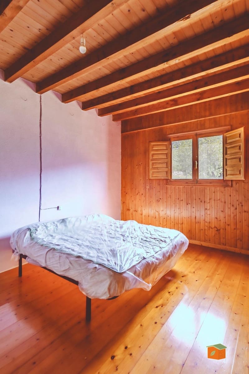 3 bedroom Villa for sale in Ulldecona with garage - € 162,000 (Ref: 9865370)