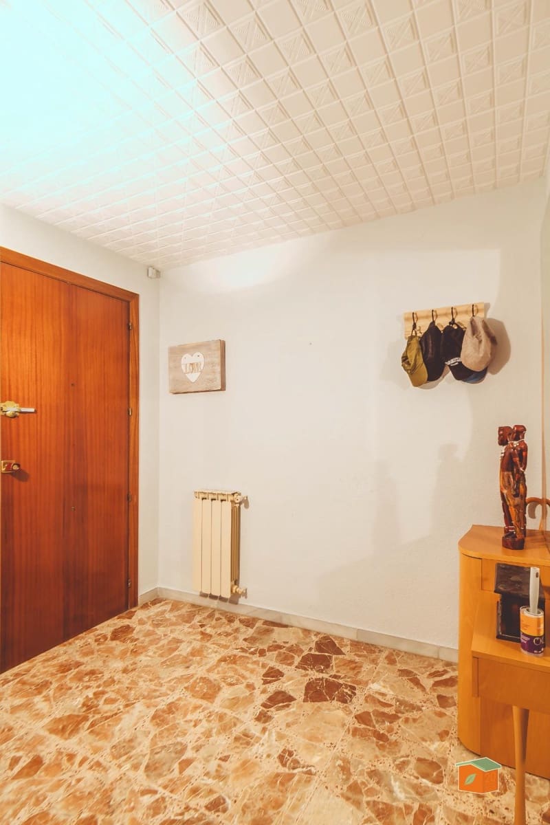 5 bedroom Flat for sale in Amposta - € 152,000 (Ref: 9876597)