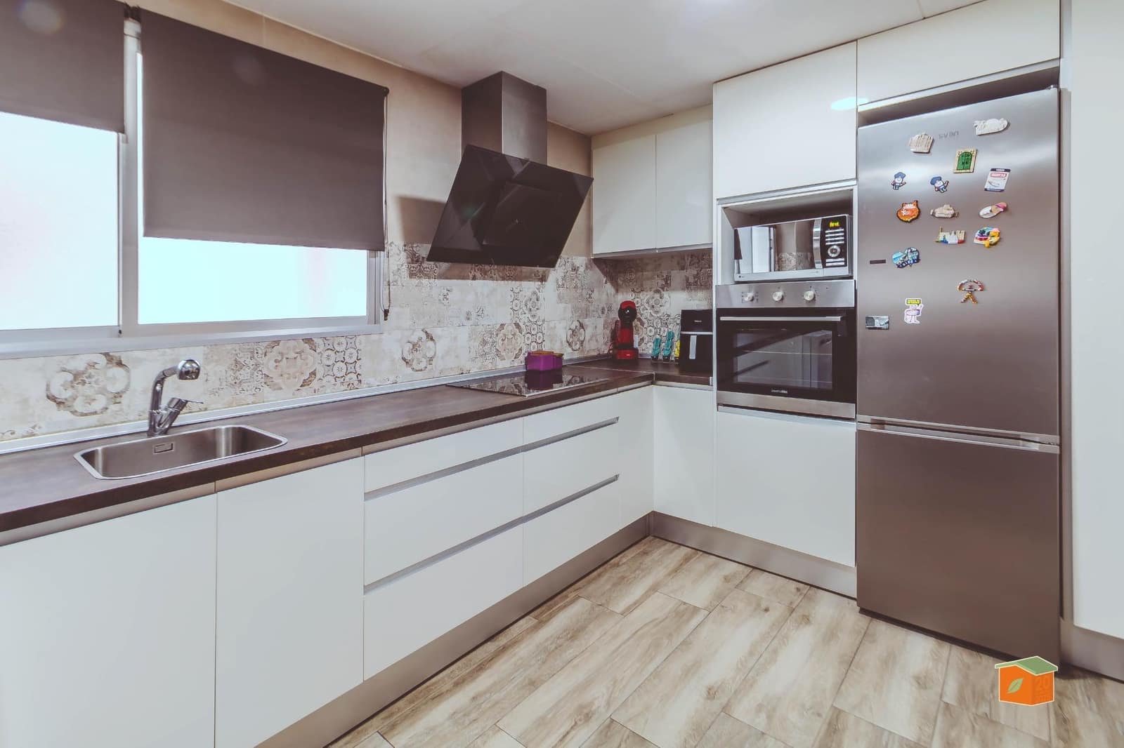 5 bedroom Flat for sale in Amposta - € 152,000 (Ref: 9876597)