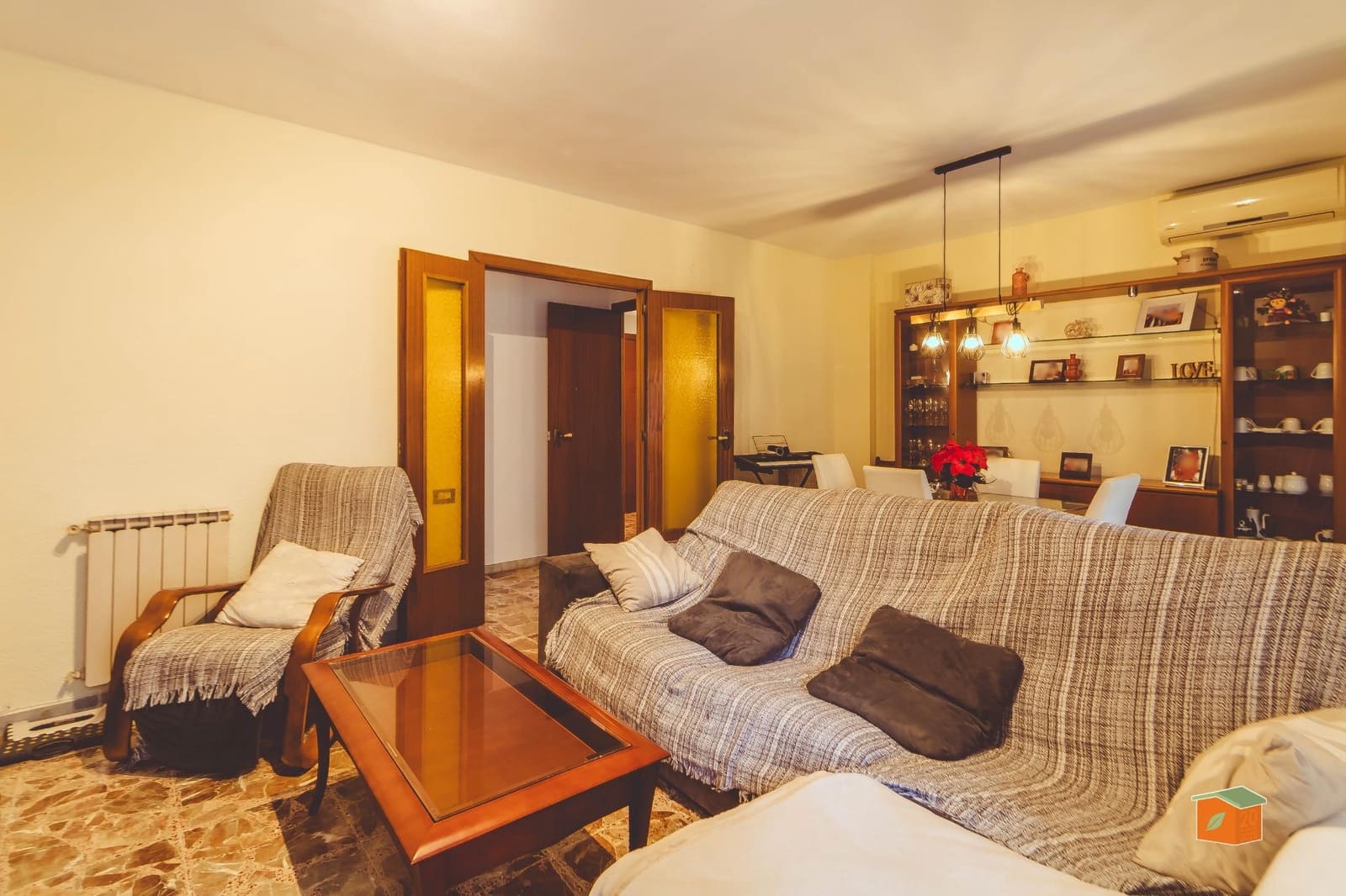 5 bedroom Flat for sale in Amposta - € 152,000 (Ref: 9876597)