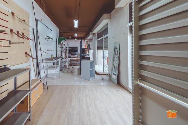 Komercyjne na sprzedaż w Tortosa - 141 000 € (Ref: 9904154)