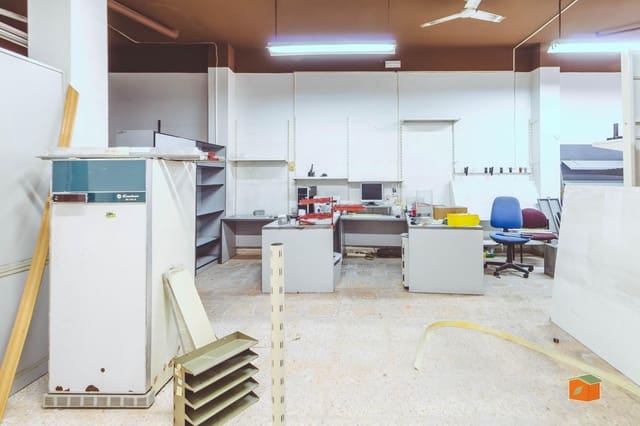 Komercyjne na sprzedaż w Tortosa - 141 000 € (Ref: 9904154)