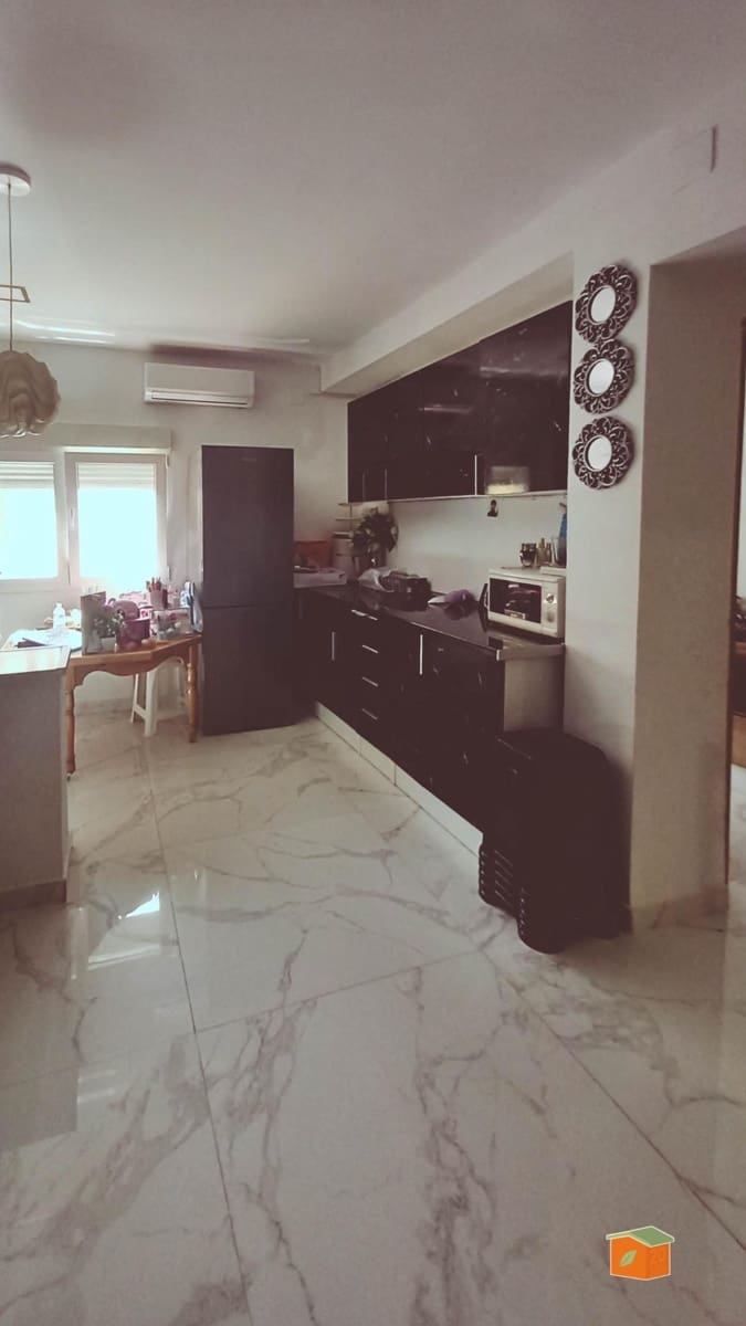 5 bedroom Terraced Villa for sale in Amposta with garage - € 125,000 (Ref: 9922463)
