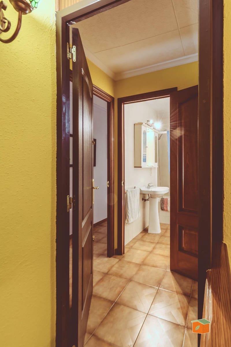 4 bedroom Villa for sale in Vinallop with garage - € 321,000 (Ref: 9966752)