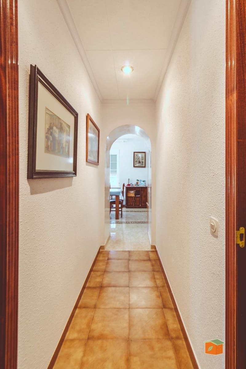 4 bedroom Villa for sale in Vinallop with garage - € 321,000 (Ref: 9966752)