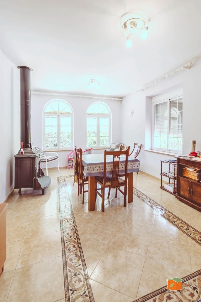 4 bedroom Villa for sale in Vinallop with garage - € 321,000 (Ref: 9966752)