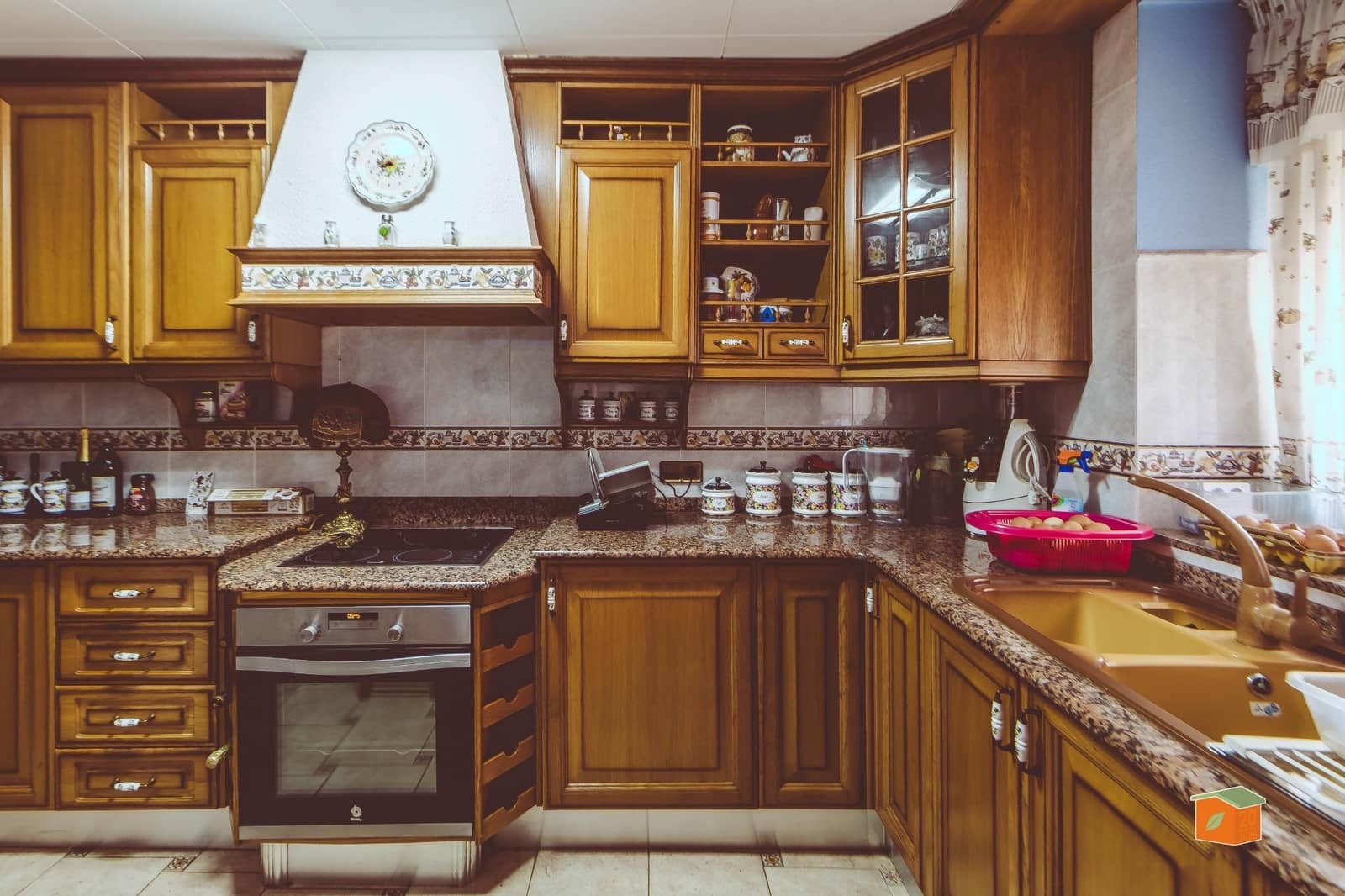 4 bedroom Villa for sale in Vinallop with garage - € 321,000 (Ref: 9966752)