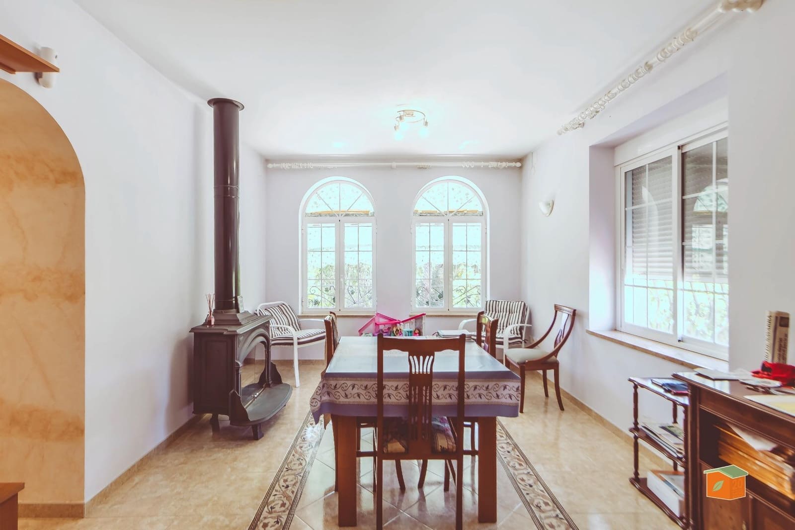 4 bedroom Villa for sale in Vinallop with garage - € 321,000 (Ref: 9966752)
