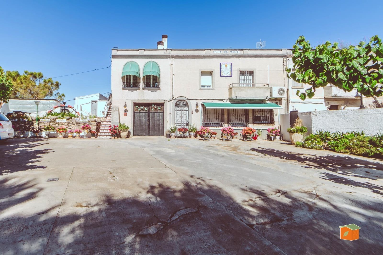 4 bedroom Villa for sale in Vinallop with garage - € 321,000 (Ref: 9966752)
