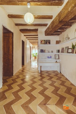4 slaapkamer Huis te koop in Santa Bàrbara met garage - € 102.000 (Ref: 9994363)