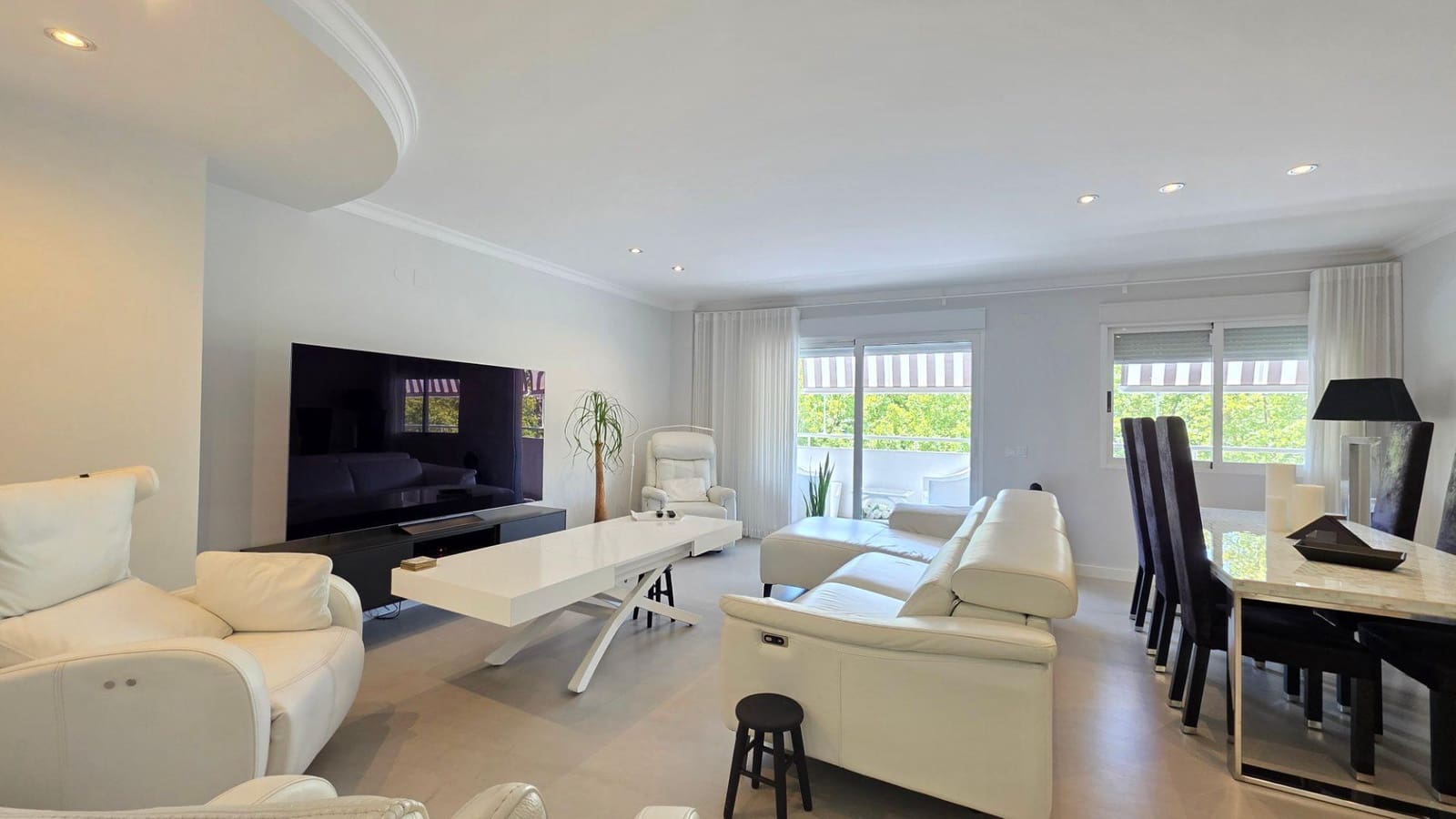 3 camera da letto Appartamento in vendita in Oliva con garage - 365.000 € (Rif: 10017537)