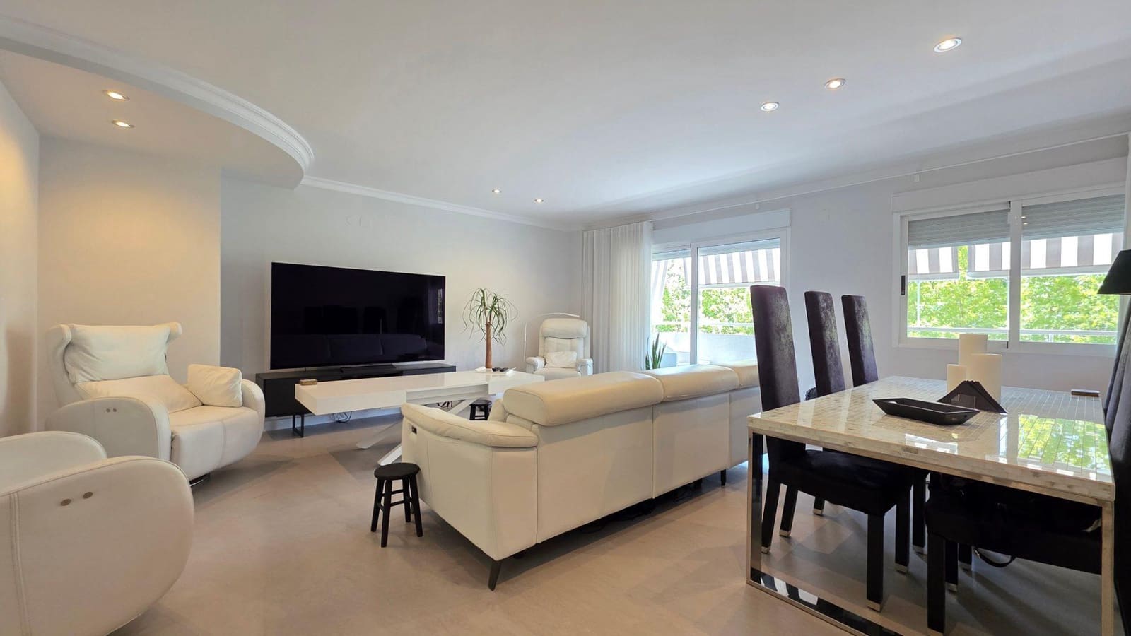 3 camera da letto Appartamento in vendita in Oliva con garage - 365.000 € (Rif: 10017537)