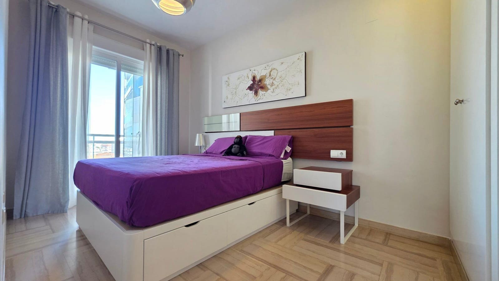 Apartamento de 3 habitaciones en Gandia en alquiler con piscina garaje - 1.000 € (Ref: 10030601)