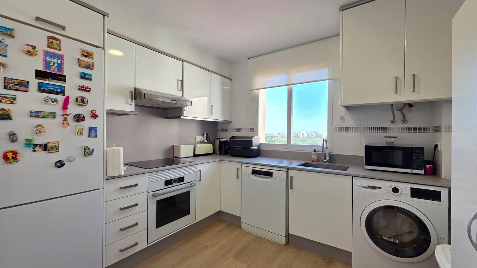 Apartamento de 3 habitaciones en Gandia en alquiler con piscina garaje - 1.000 € (Ref: 10030601)