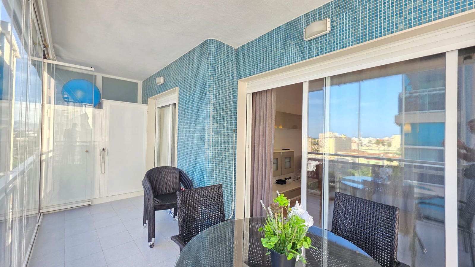 Apartamento de 3 habitaciones en Gandia en alquiler con piscina garaje - 1.000 € (Ref: 10030601)