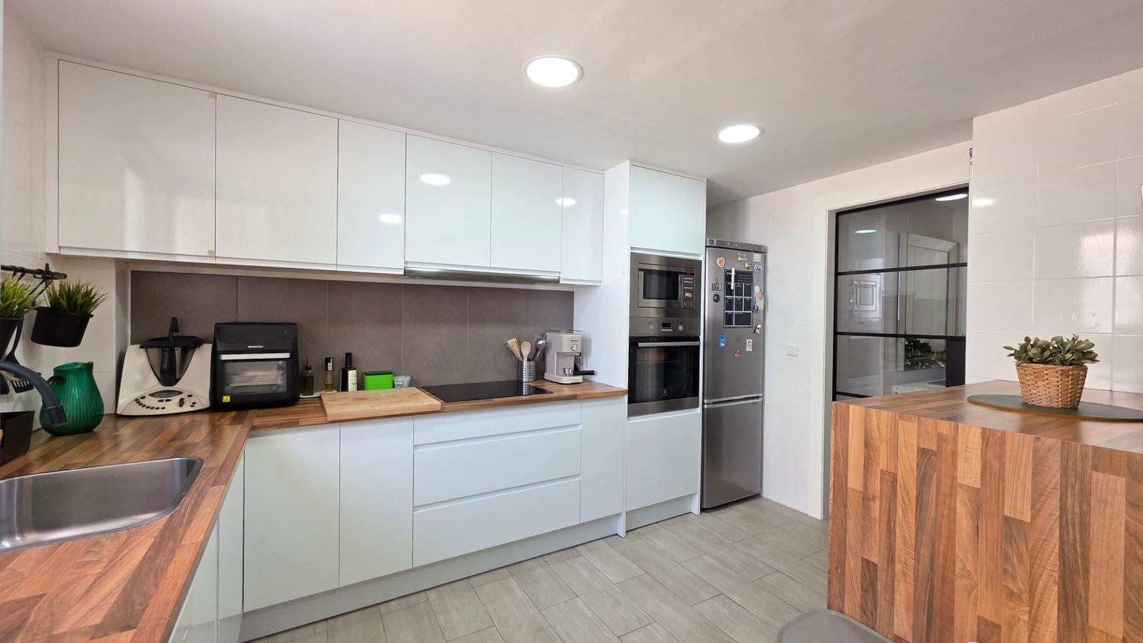 3 bedroom Flat for sale in Gandia - € 249,000 (Ref: 10030602)