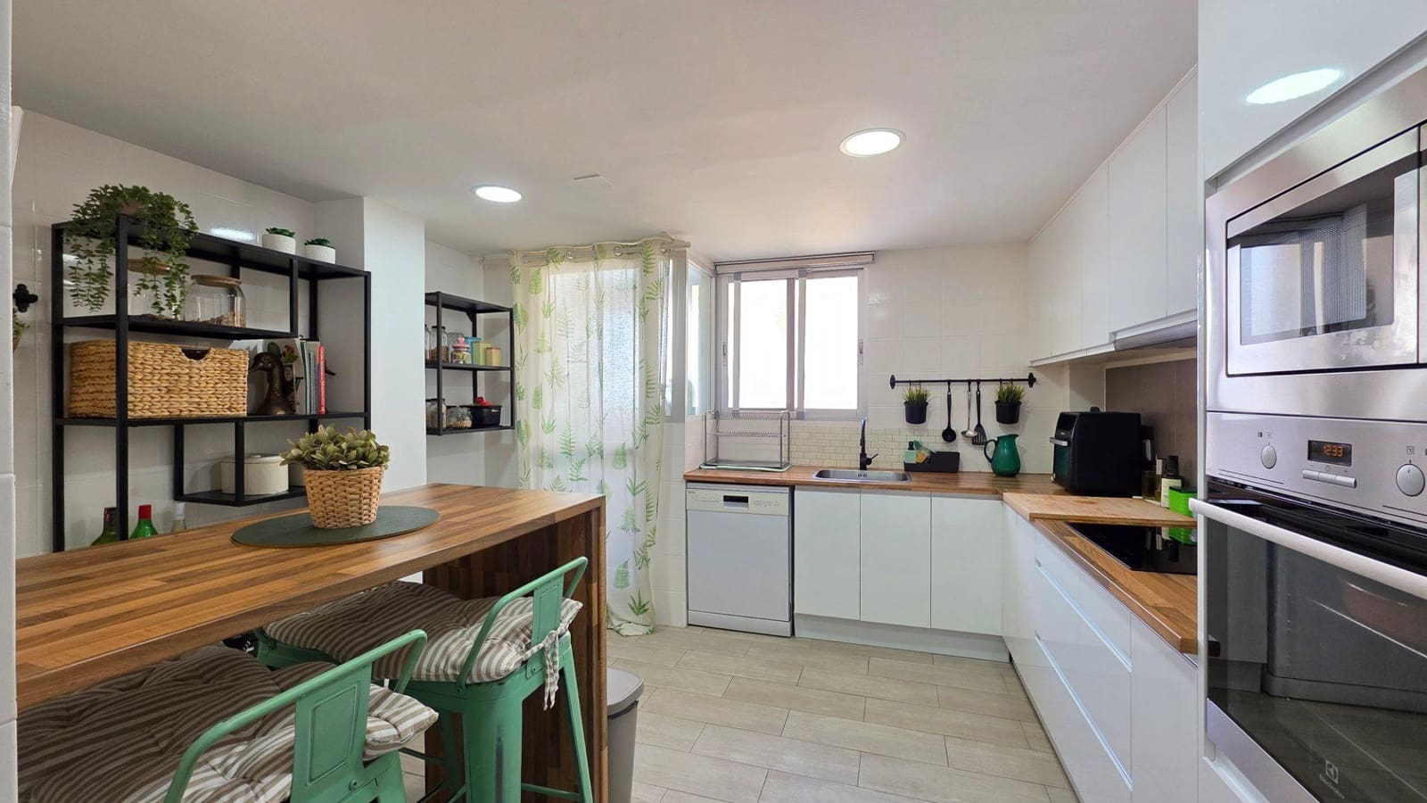 3 bedroom Flat for sale in Gandia - € 249,000 (Ref: 10030602)