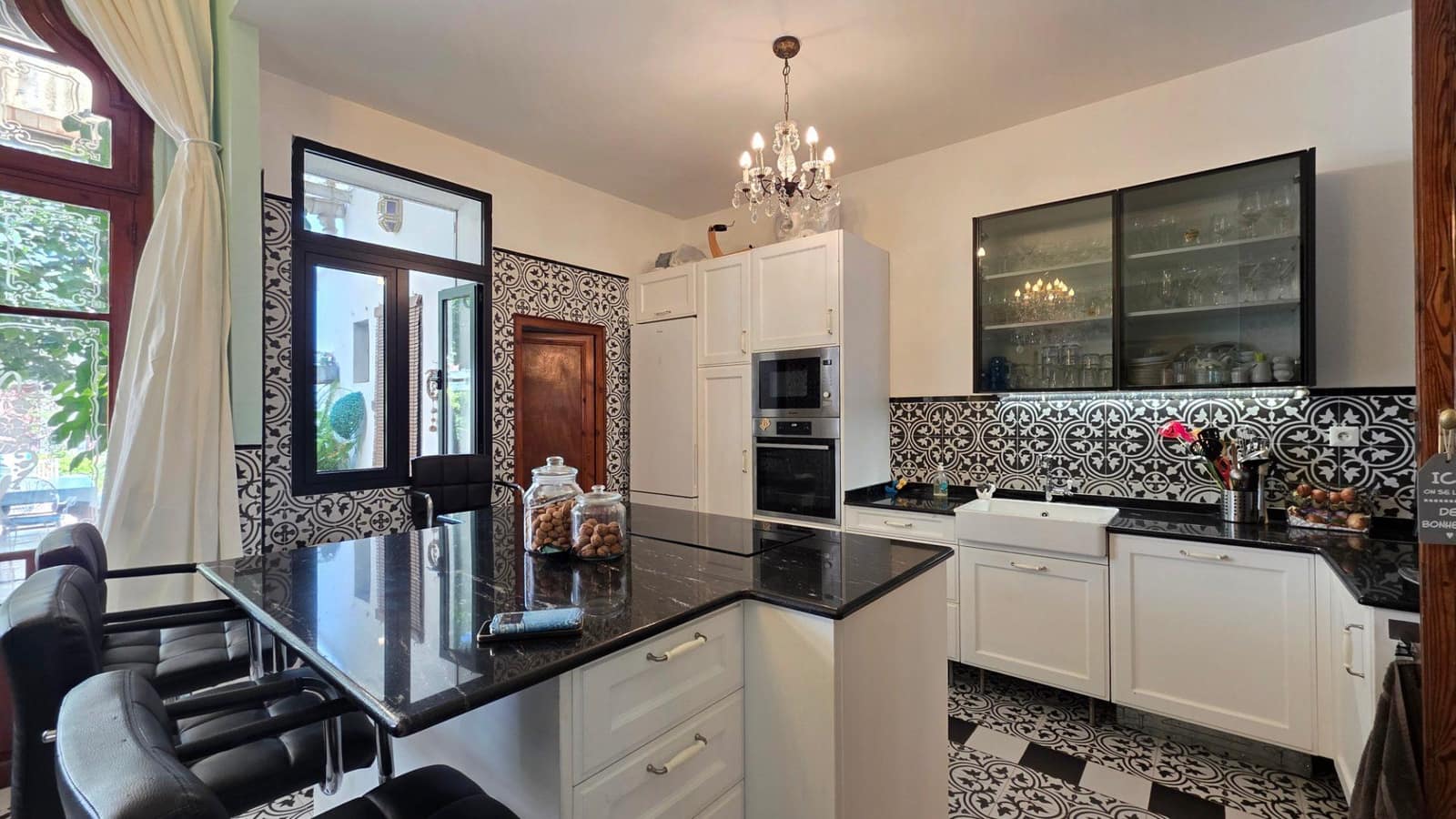 6 bedroom Townhouse for sale in Real de Gandia - € 349,000 (Ref: 10037464)