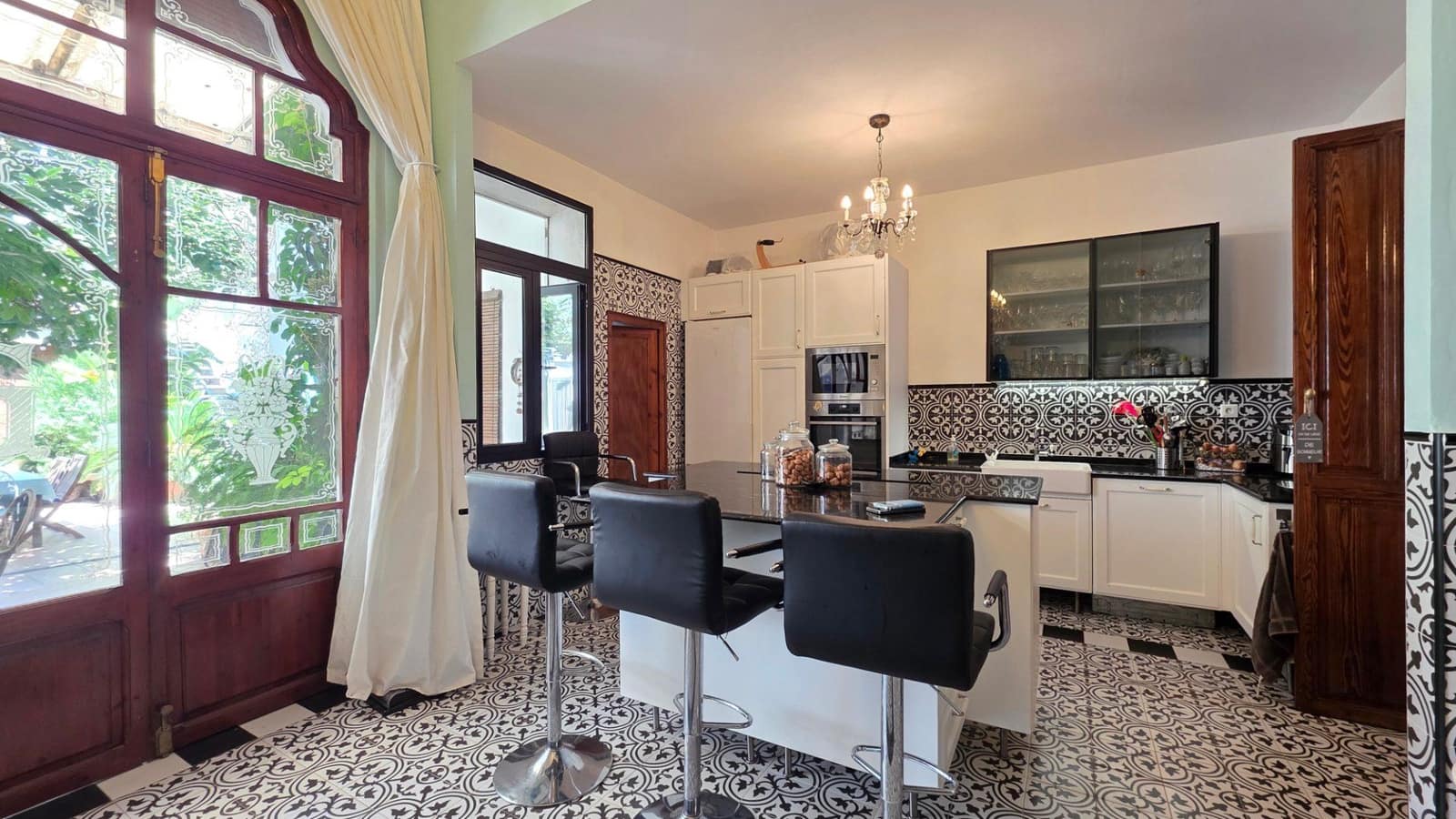 6 bedroom Townhouse for sale in Real de Gandia - € 349,000 (Ref: 10037464)