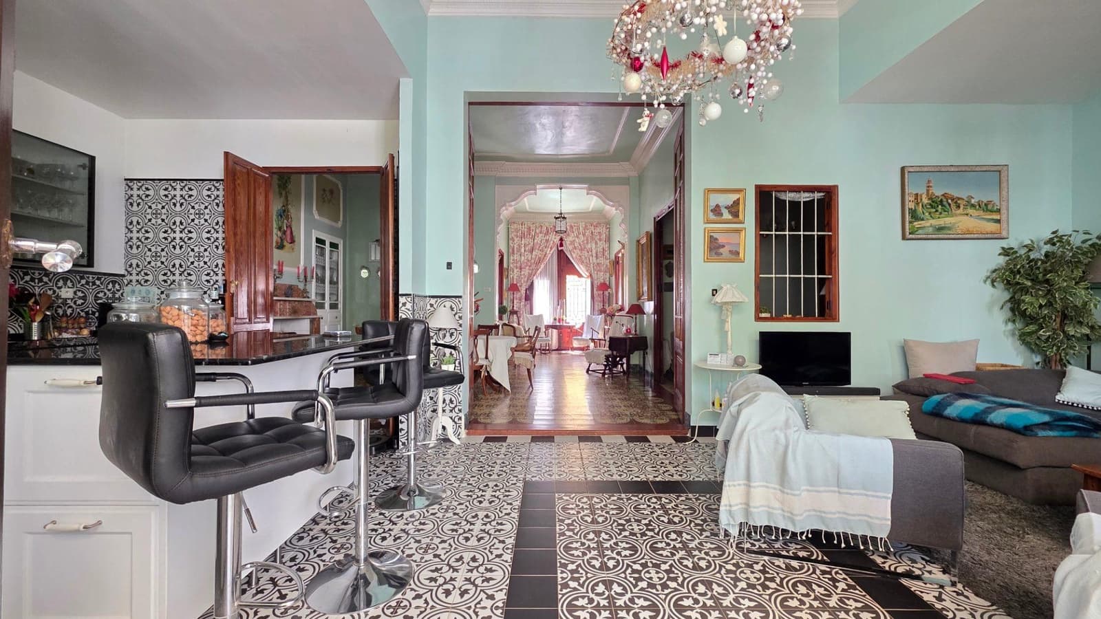 6 bedroom Townhouse for sale in Real de Gandia - € 349,000 (Ref: 10037464)