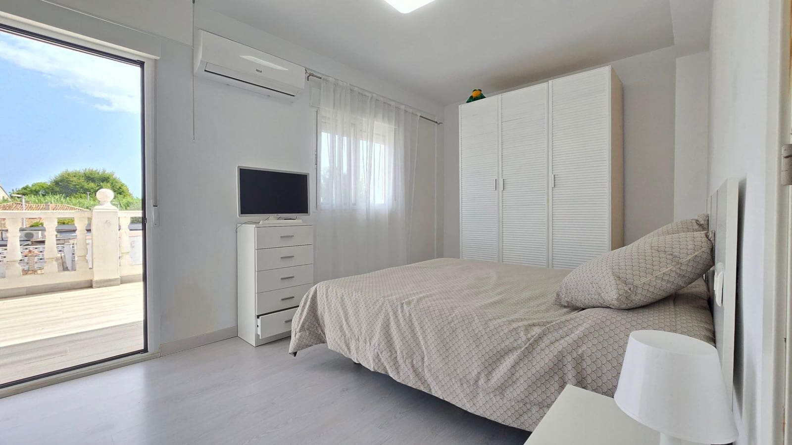 4 quarto Moradia para venda em Gandia com garagem - 299 990 € (Ref: 10044830)