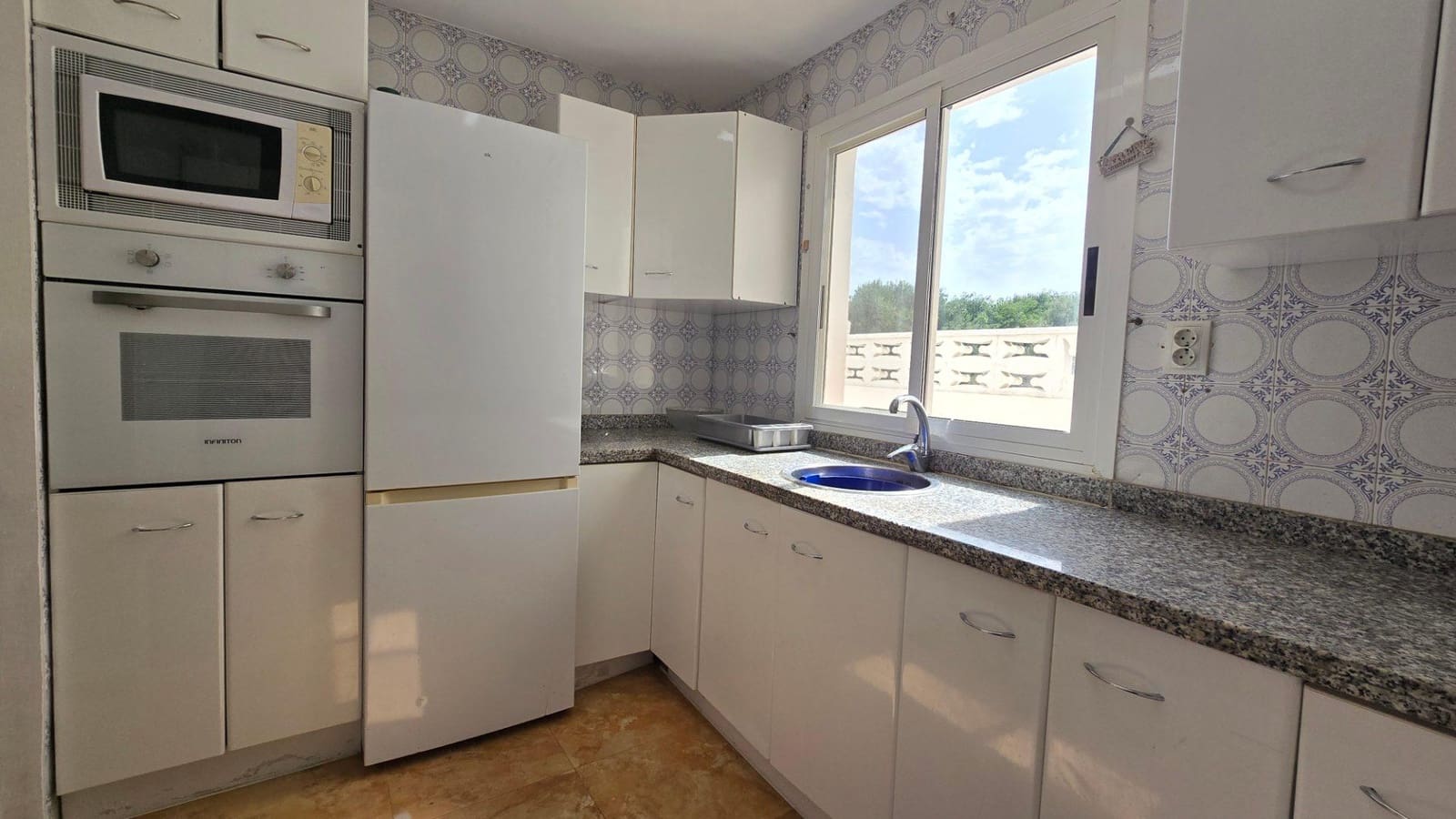 4 Zimmer Villa zu verkaufen in Gandia mit Garage - 299.990 € (Ref: 10047336)