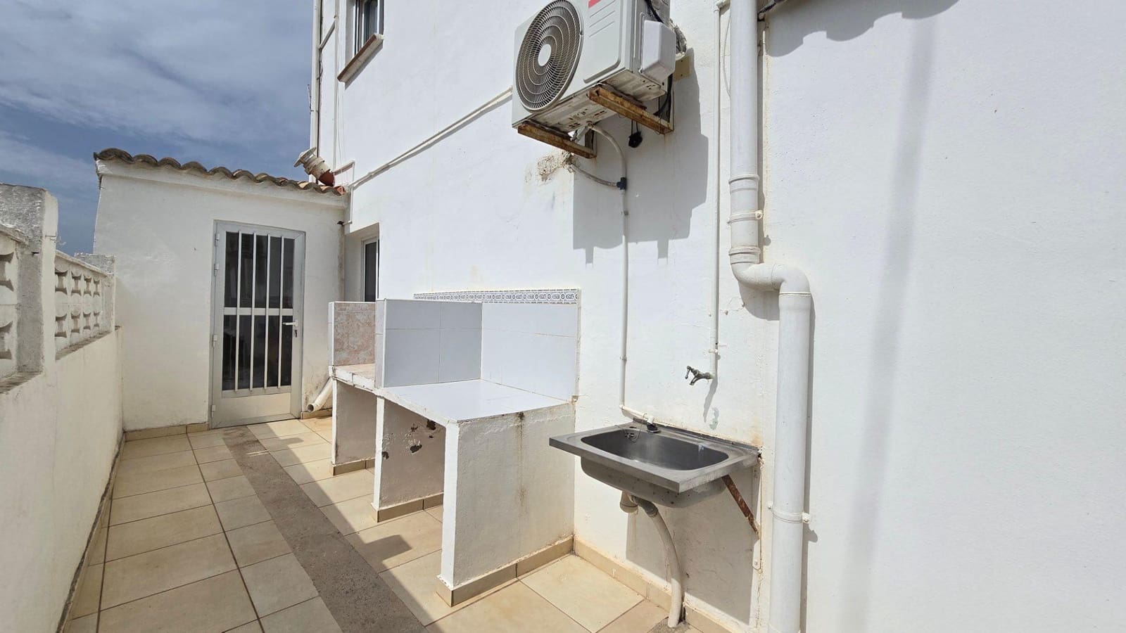 4 Zimmer Villa zu verkaufen in Gandia mit Garage - 299.990 € (Ref: 10047336)