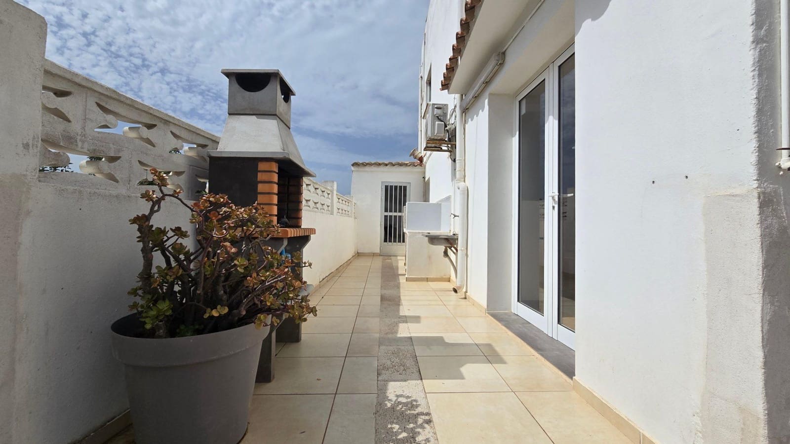 4 Zimmer Villa zu verkaufen in Gandia mit Garage - 299.990 € (Ref: 10047336)