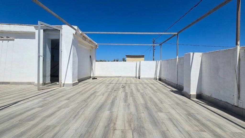 4 bedroom Villa for sale in Gandia with garage - € 299,990 (Ref: 10047336)