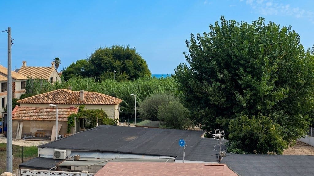 4 bedroom Villa for sale in Gandia with garage - € 299,990 (Ref: 10047336)