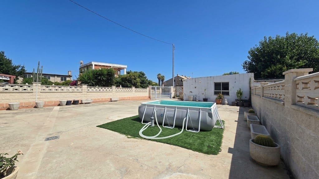 4 bedroom Villa for sale in Gandia with garage - € 299,990 (Ref: 10047336)
