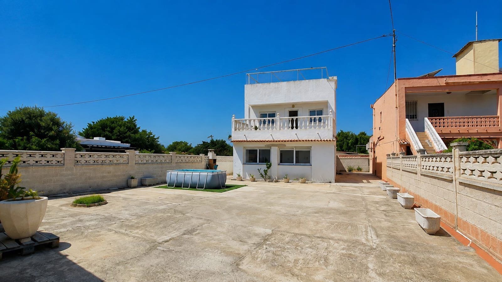 4 bedroom Villa for sale in Gandia with garage - € 299,990 (Ref: 10047336)
