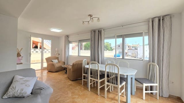 4 Zimmer Villa zu verkaufen in Gandia mit Garage - 299.990 € (Ref: 10047336)