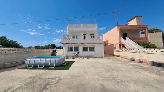 Chalet de 4 habitaciones en Gandia en venta con garaje - 295.000 € (Ref: 10047336)